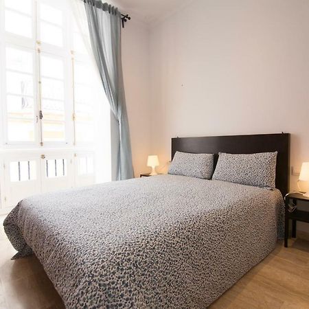 Extraordinario Piso Junto Playa Y En Pleno Centro Leilighet Cádiz Eksteriør bilde