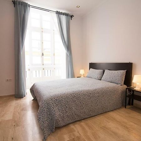 Extraordinario Piso Junto Playa Y En Pleno Centro Leilighet Cádiz Eksteriør bilde